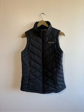 Columbia Size Small Black Omni Heat Puffer Vest Outdoor Hiking Travel Western